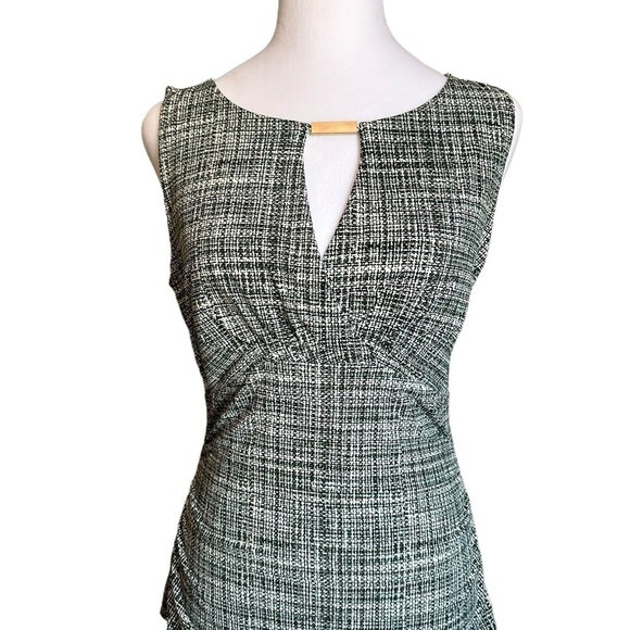 White House Black Market Sleeveless Blouse Size Small - Picture 6 of 17